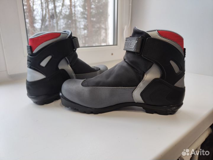 Лыжные ботинки Spine Rider 295 SNS