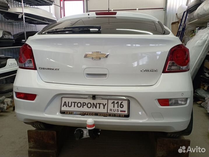 Фаркоп Шевроле Круз хэтчбек