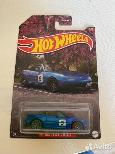 Машинка хот вилс Mazda Miata