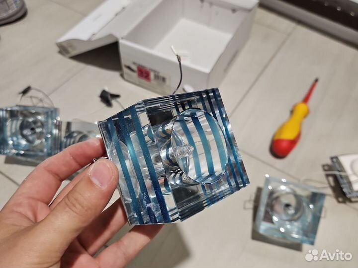 Точечный светильник галогеновый