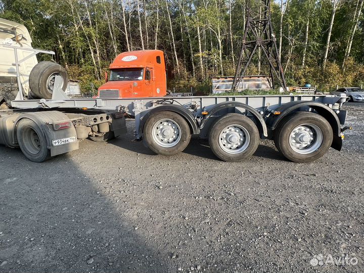 Полуприцеп контейнеровоз МАЗ 938920-011, 2010