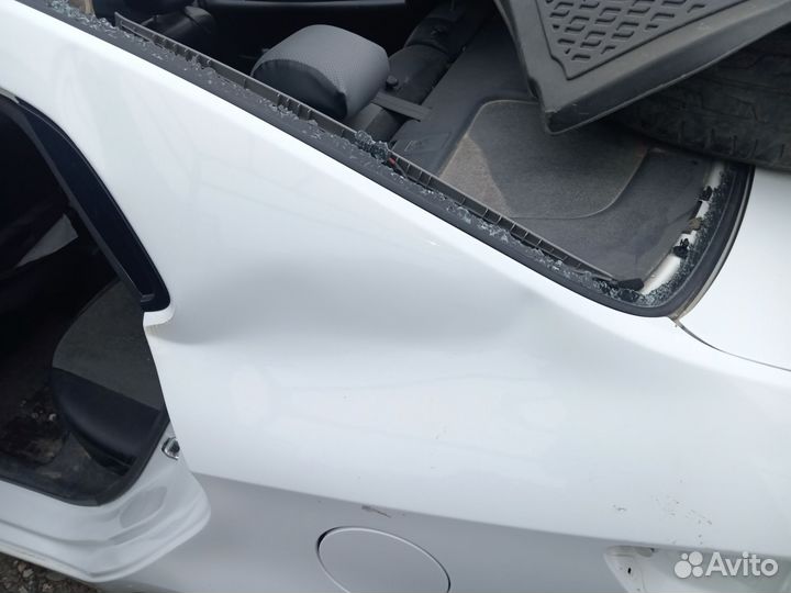 Задняя левая четверть Kia Rio 3