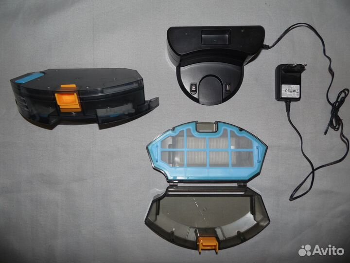 Робот-пылесос IBoto Aqua V710