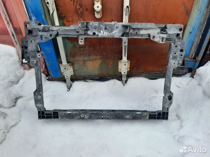 Передняя панель, телевизор Mazda CX-7 ER 2009