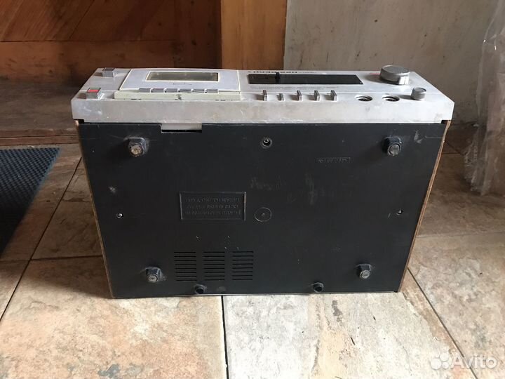 Магнитофон яуза 220