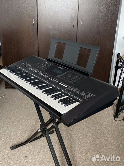 Синтезатор Yamaha PSR-E463