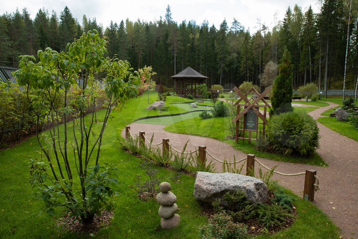 Дом 187 м² на участке 18,5 сот.