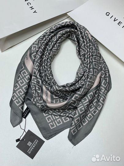 Платок женский шёлк Givenchy