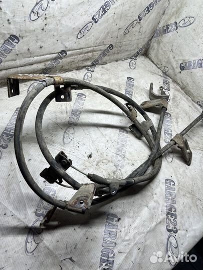 Трос ручника Nissan Avenir