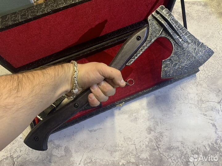 Топор на подарок в кейсе и с чехлом кожаным