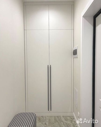 Шкаф распашной