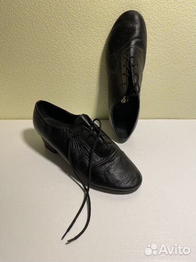 Танцевальная обувь Radial