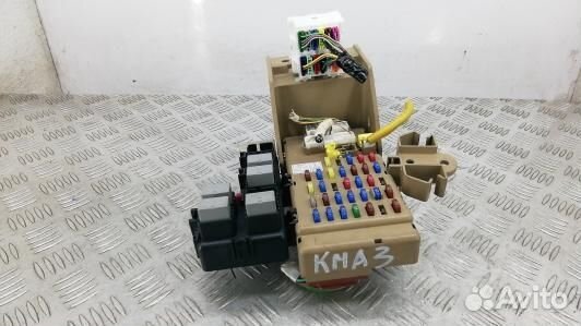 Блок предохранителей subaru impreza 3 (KMA03M101)