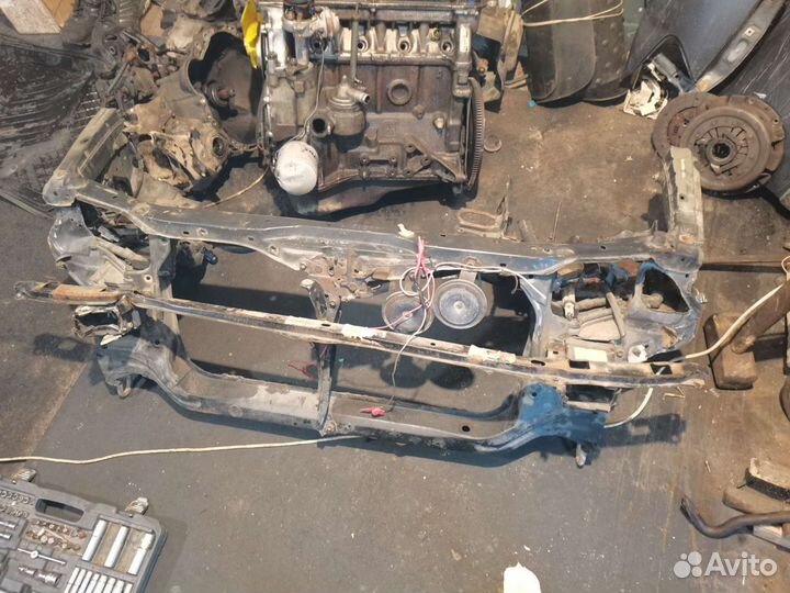 Телевизор, лонжероны Toyota carina e