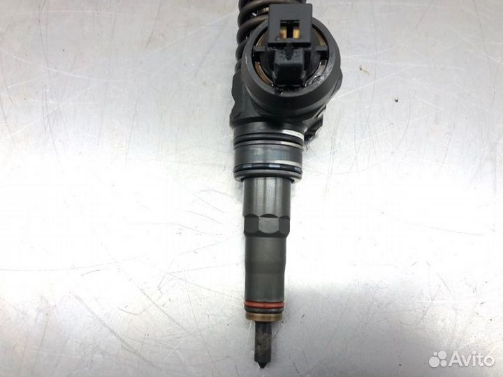 Форсунка топливная Skoda Octavia универсал BLS