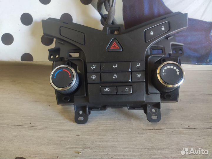 Управление климатом Шевроле Круз Chevrolet Cruze