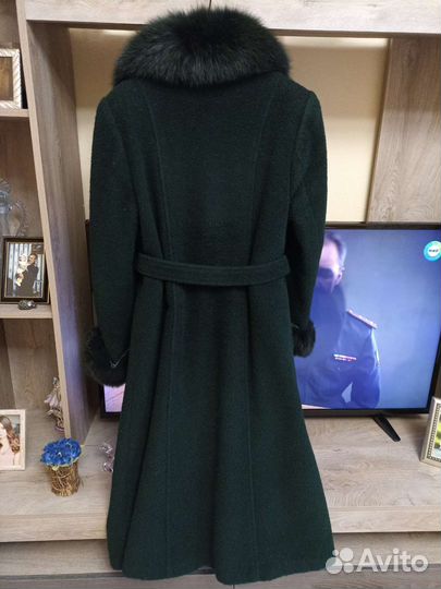 Пальто женское 46 размер