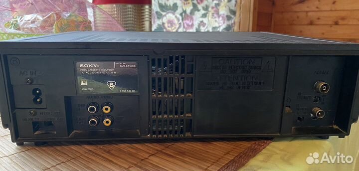 Видеомагнитофон sony