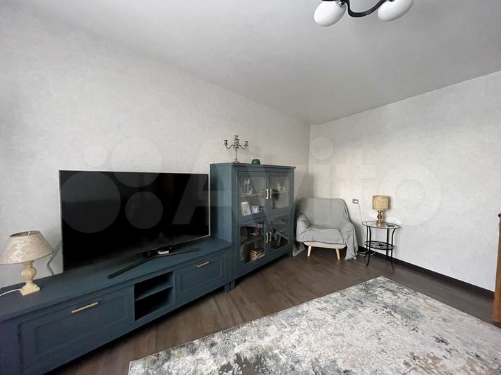 4-к. квартира, 98 м², 7/9 эт.