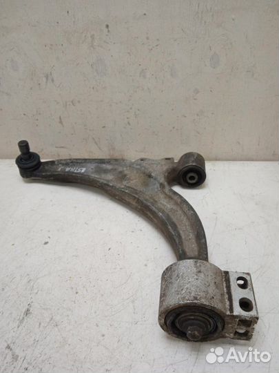 Рычаг подвески передний левый Opel Astra J хетчбэк