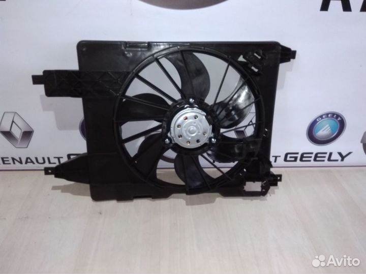 Вентилятор радиатора охлаждения двигателя диффузор