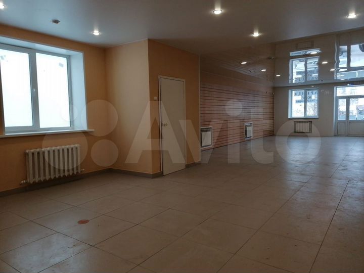 Торговая площадь, 92 м²