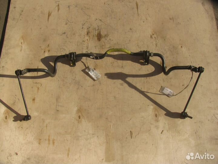 Стабилизатор передний задний Nissan Juke YF15