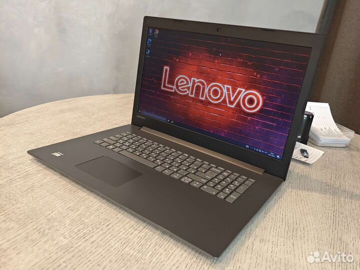 Lenovo 320 17