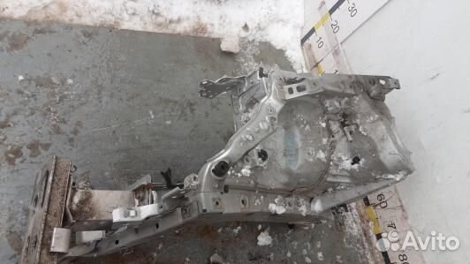 Передняя панель крепления облицовки (телевизор) to