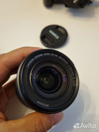 Canon Eos M + EF-M 18-55mm + EF-M 22mm + Допы