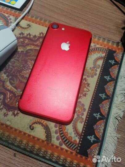 Телефон iPhone 7 128gb product red