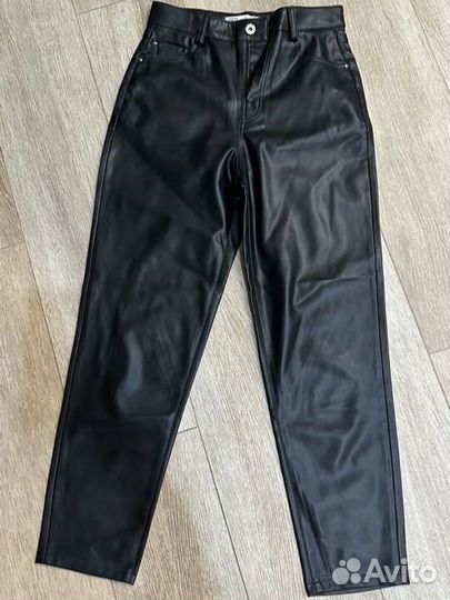 Кожаные брюки zara