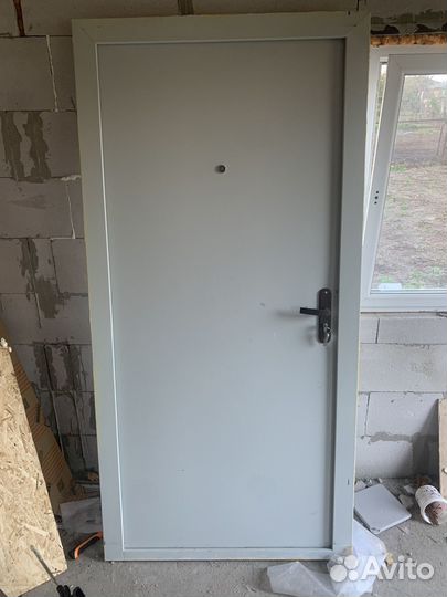 Дверь входная железная бу
