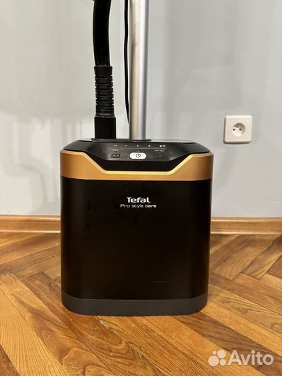 Вертикальный отпариватель Tefal pro style care