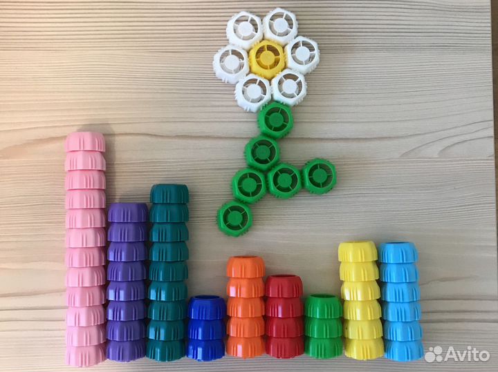 Разноцветные крышки от фрутоняня, 69шт