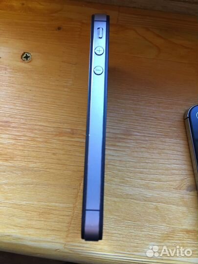 iPhone 4S, 16 ГБ