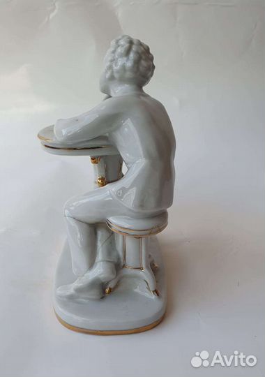 Фарфоровая статуэтка Юный Пушкин