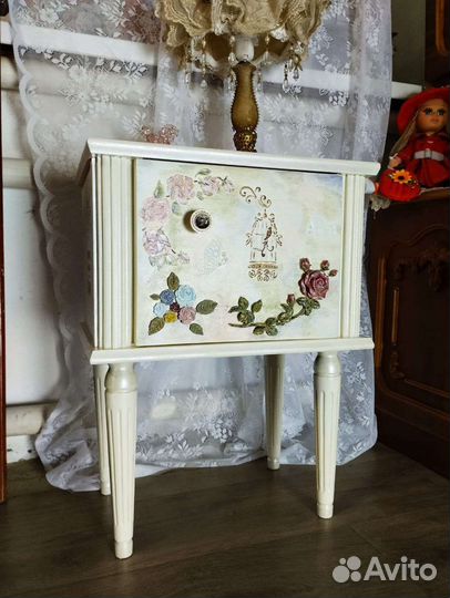 Тумбочка румыния после реставрации