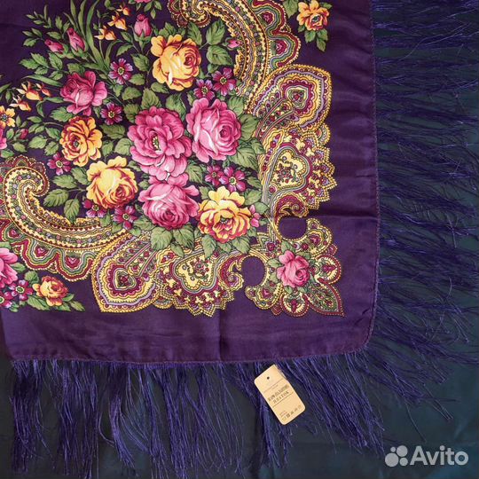 Русский платок с бахромой