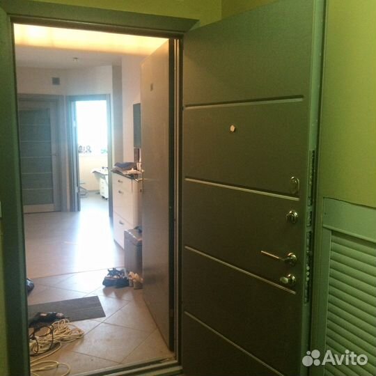 Входная дверь