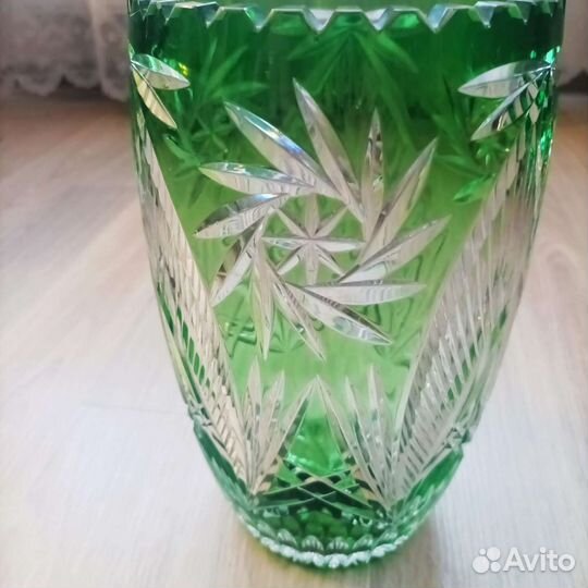 Ваза хрустальная