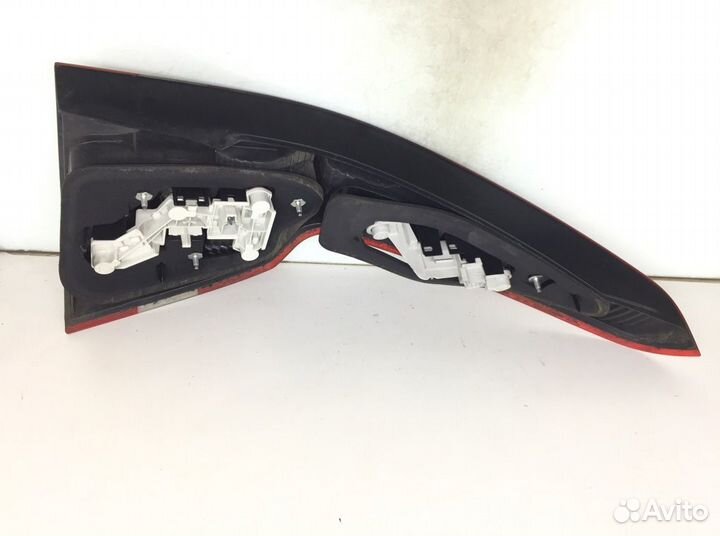 Фонарь 30698919 Volvo V50 (2004-2012)