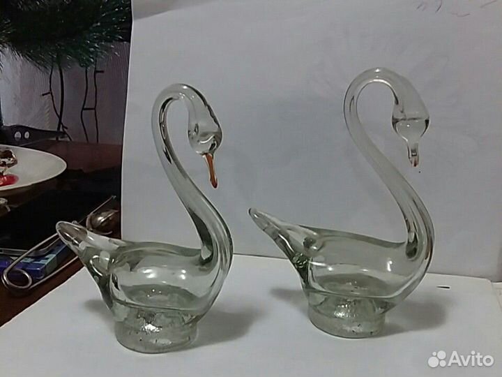 Лебеди. Статуэтка