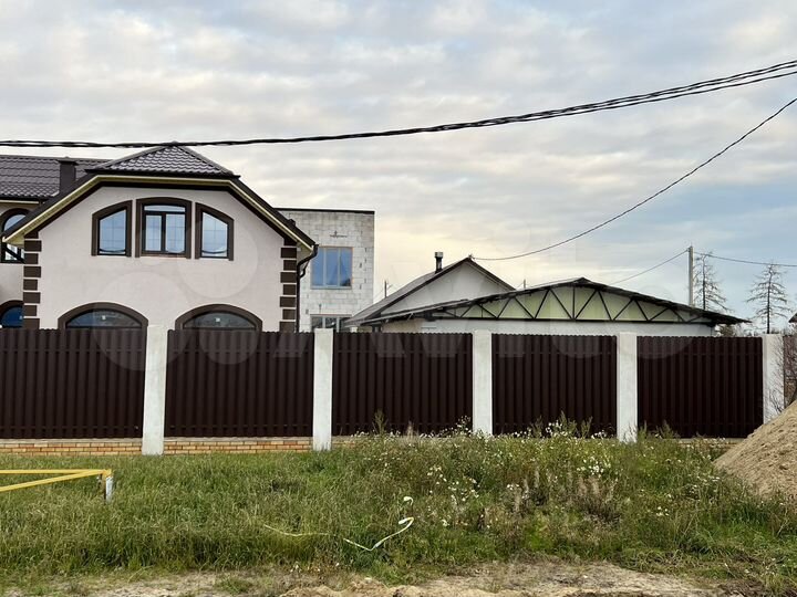 Дом 250 м² на участке 6 сот.