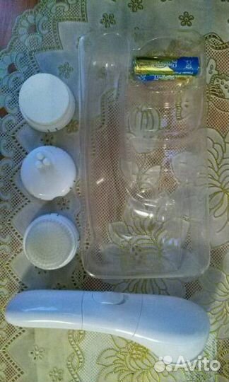 Влагостойкий прибор по очистки кожи (новый)