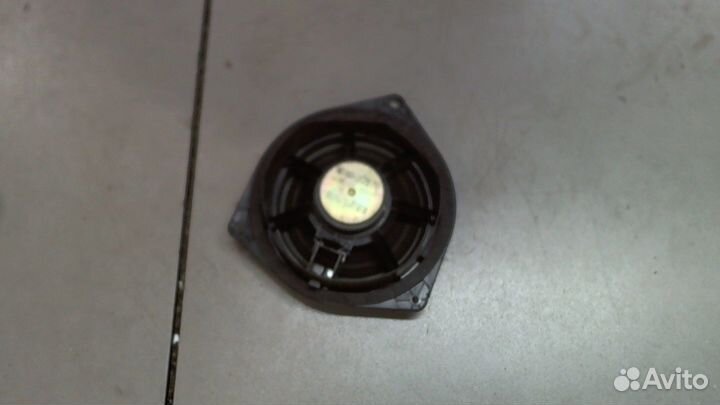 Динамик Toyota Avensis 2, 2004