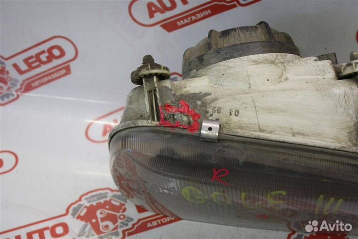 Фара правая Volkswagen Golf 3 1995