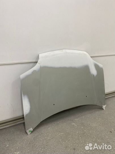 Продам капот на ниссан -Х трайл