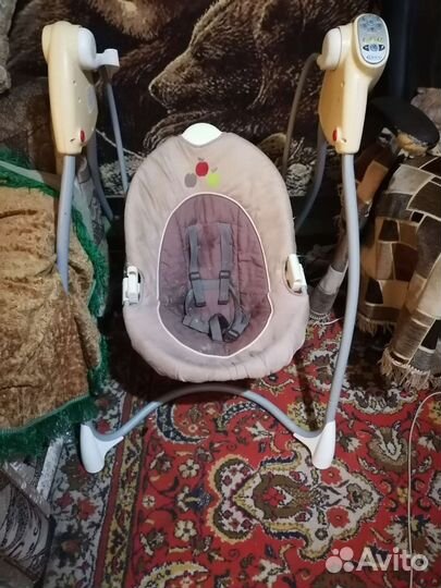 Музыкальные качели