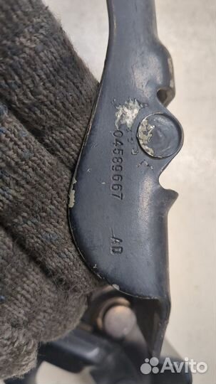 Петля крышки багажника Dodge Challenger 2014, 2016